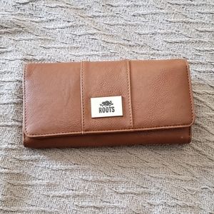 Roots Wallet
